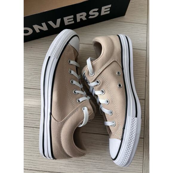 NWB Converse. Women’s sz 10; men’s sz 8.Chuck Taylor all star low, nutty granola - Picture 2 of 7